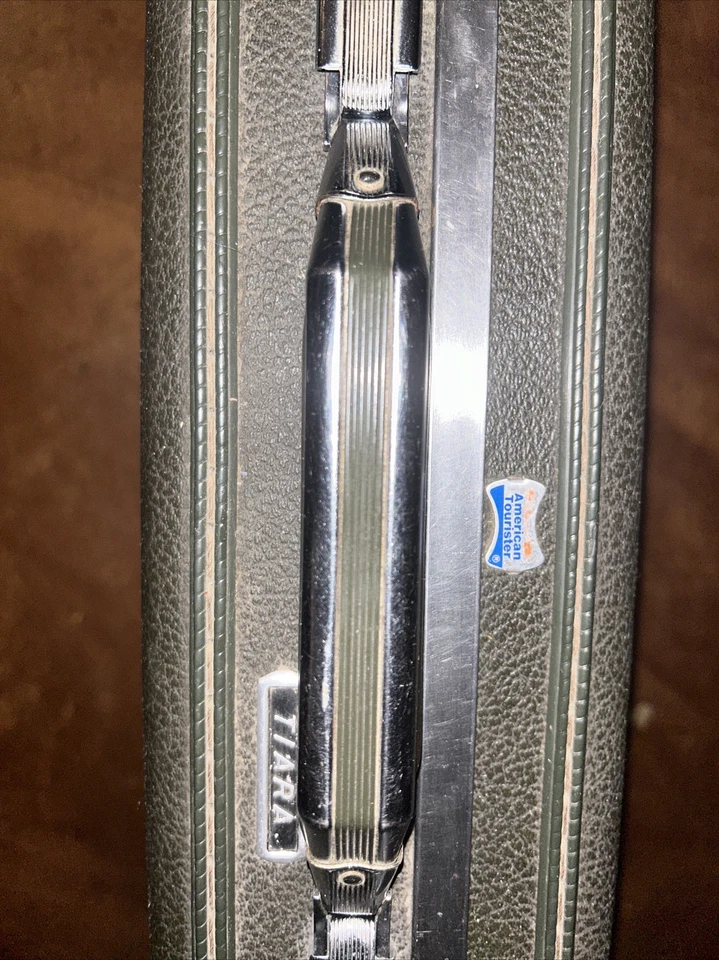 RARE Vtg American Tourister Briefcase Tiara Hard Case Gree Retro Luggage 18 X 13 - Image 4 of 4