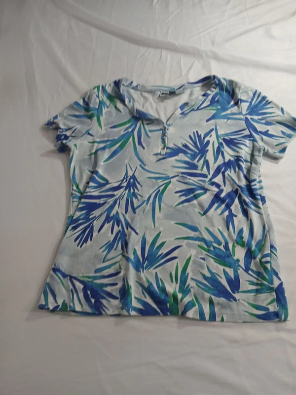 Karen Scott Womens M Short Sleeve Tropical Leaf Henley Top Blue Teal 10113