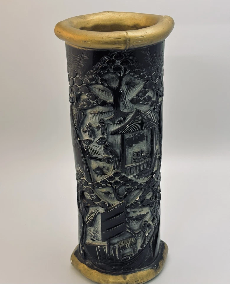 Antigua olla de cepillo de cerámica tallada japonesa de 13,5" de alto - escena de paisaje detallada Foto 2 de 4