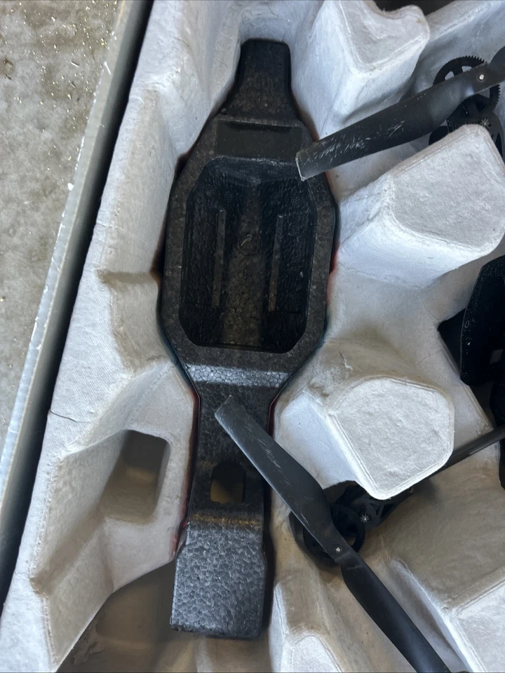 Set Of 2! Parrot AR.Drone 2.0 OB - Drone - Used For Parts Or Repair - Image 4 of 4