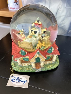 Disney Vintage Mickey Sleeping With Pluto At His Side Music Snow Globe