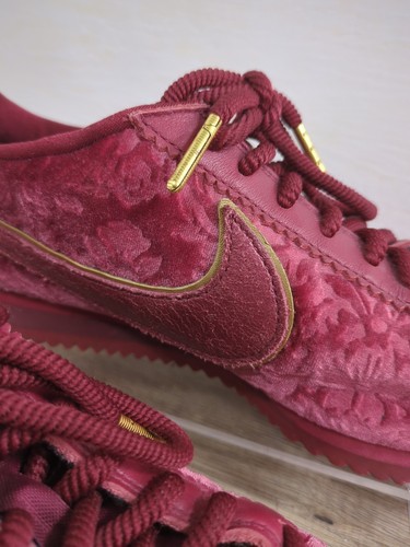 Nike Classic Cortez SE AV8205-600 Red Crush/Team Red Wmn Talla 6 Reino Unido Old School... - Imagen 5 de 15