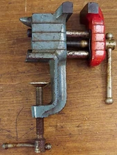 Vintage Stanley Defiance 1207 Clamp-On Bench Vise W-1-5/8" Wide Jaws-Made In USA