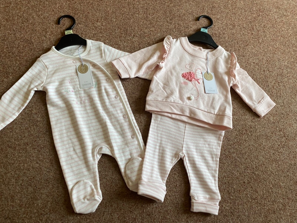 Brand New Mothercare Baby Girls sleepsuit up to month and outfit