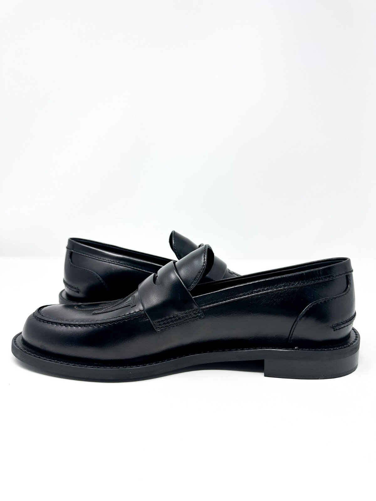 JW Anderson Men's Logo Moc Toe Loafer Black 10 US / 43 EU $750