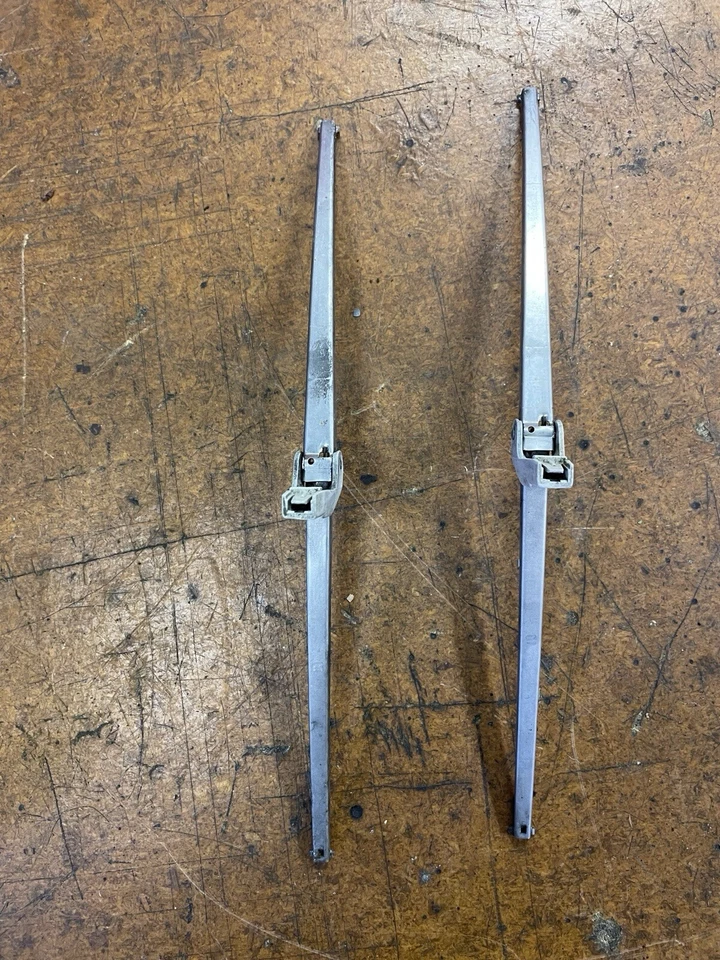 Brazos y escobillas limpiaparabrisas cromados originales 280SE 300 250 MERCEDES-BENZ W108 W109 Foto 4 de 4