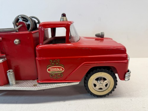 TONKA FIRE TRUCK No. 926 PUMPER 1960'S PRESSED STEEL AND FIRE HYDRANT VINTAGE - Picture 11 of 19