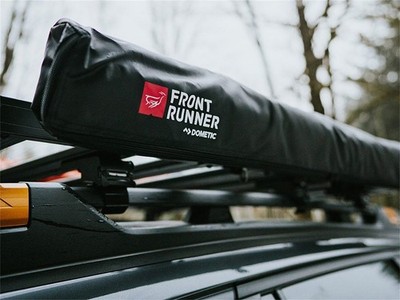 FRONT RUNNER OUTFITTERS EASYOUT AWNING / 2M / BLACK