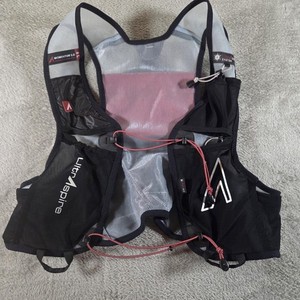 UltrAspire Momentum 2.0 Running Vest Large Hydration Trail Race Black Unisex