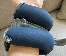 TKO hook & loop fastener Wrist Weights Pair of 2 Hand Weights, 2 kg each
