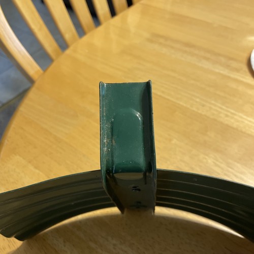 Vintage 1960's Classic Green Stamped Steel Metal Garden Hose Hanger Wall Rack - Picture 8 of 11
