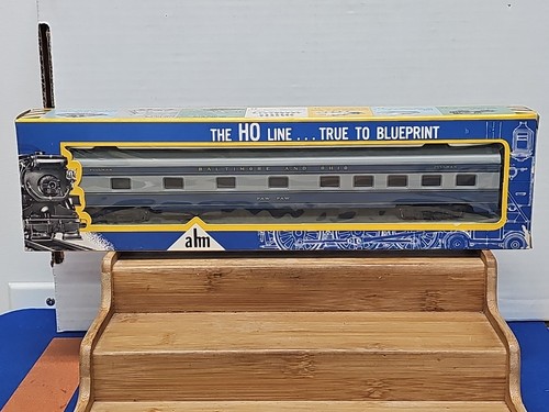 AHM/Rivarossi Baltimore und Ohio 1930 Sleeper 85 ft 6460 PAW PAW. Ho Scale  | Zustand: New