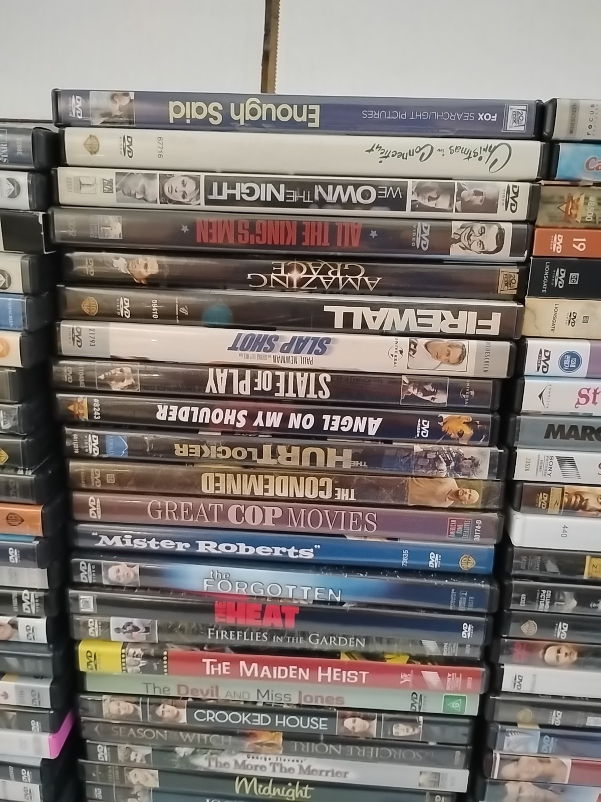 Lot of 120 vintage Estate Sale DVD Classic dvds! NO KIDS MOVIES Trl6#18