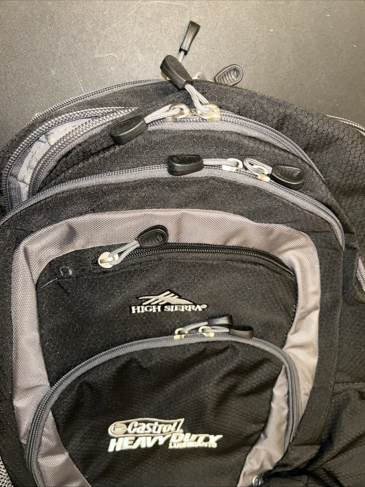 Mochila Castrol High Sierra con punto tecnológico. 6 bolsillos. 18”. Zona de cojín. Raro negro Foto 4 de 4