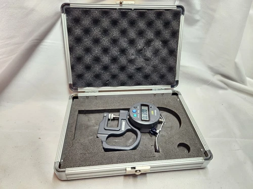 Mitutoyo 547-500S Digimatic Thickness Gage 0-.5"/12mm Range .0005"/0.01mm 