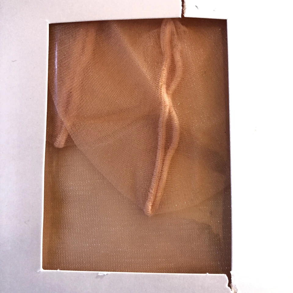 GIVENCHY Body Gleamers Control Top Shimmery Pantyhose Peach Pink NEW - Image 2 of 4