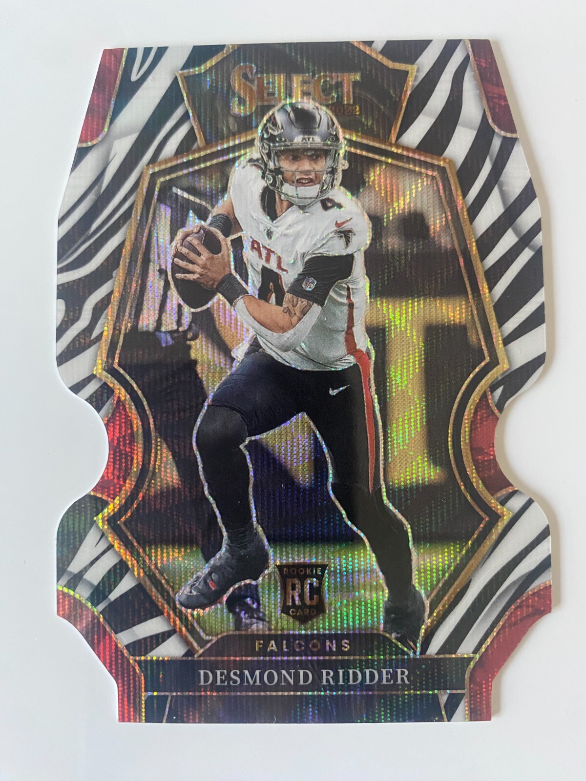 ZEBRA 2022 Panini Select - Premier Level Prizm Die-Cut #104 Desmond Ridder