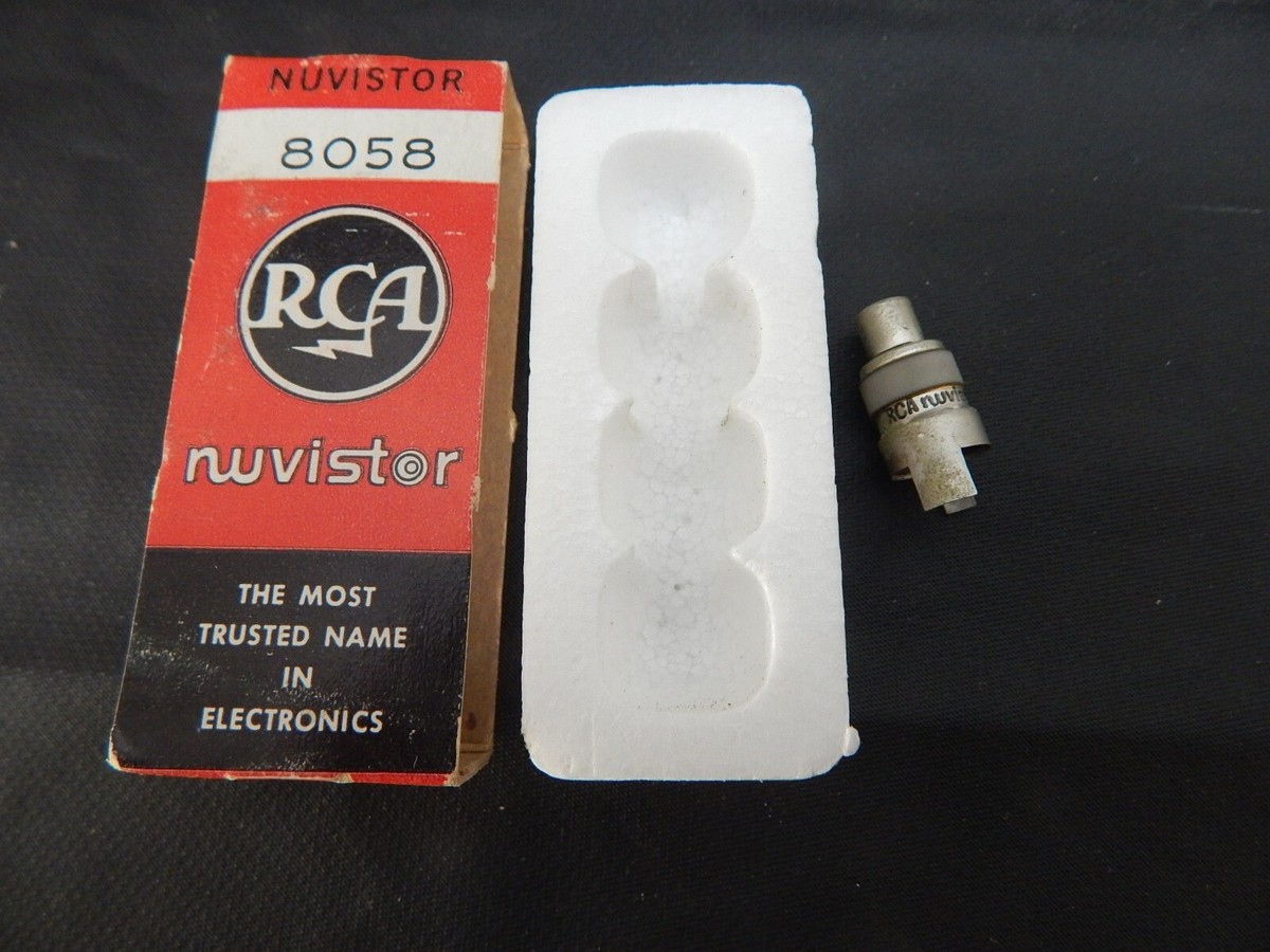 1 x tubo RCA 8058. NOSTRO / NUOVO CON SCATOLA. RCB159 1 x tubo RCA 8058. NOSTRO / NUOVO CON SCATOLA. RCB159