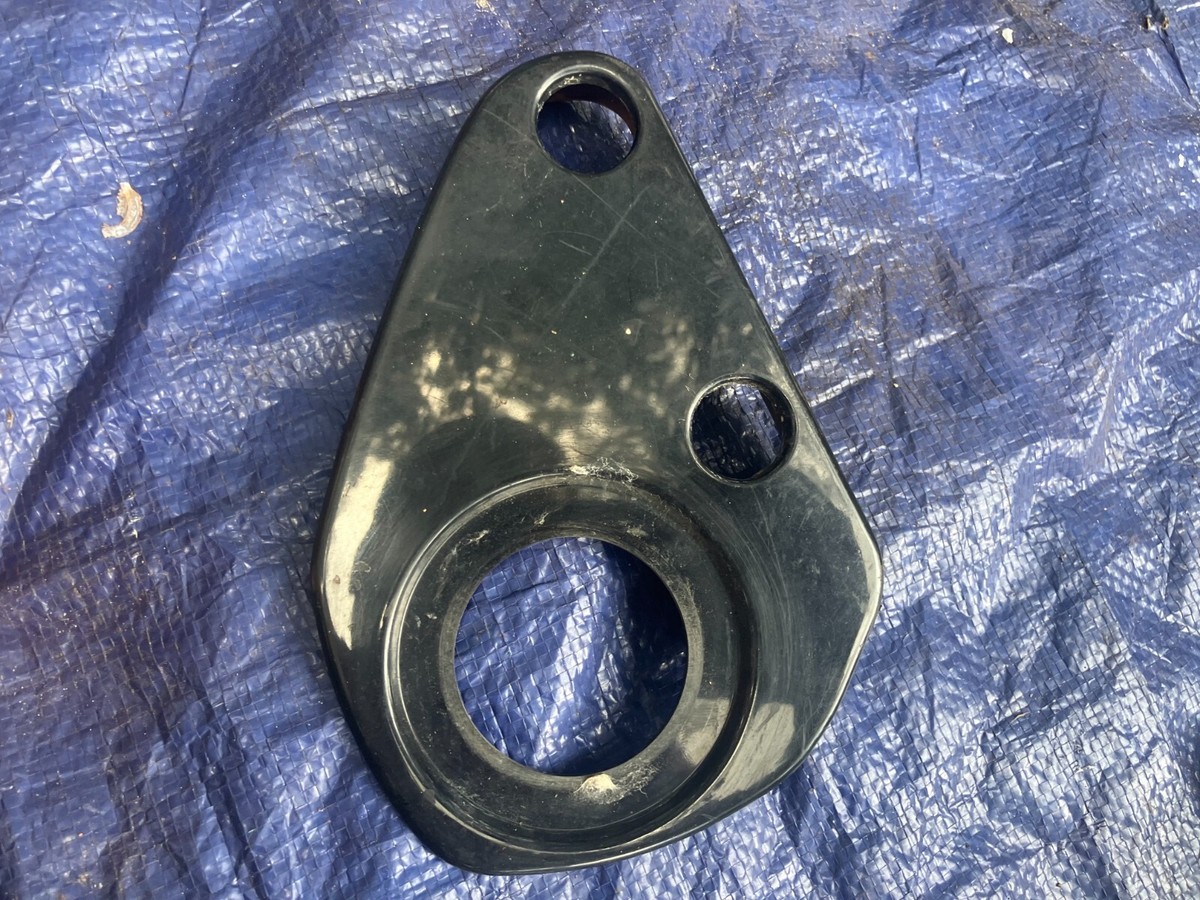 FIAT 124 SPIDER PASSENGER SEAT FRAME LINKAGE BEZEL FRAME | eBay