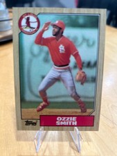 1987 Topps Ozzie Smith #749! 2 Card Minimum! Read Description!