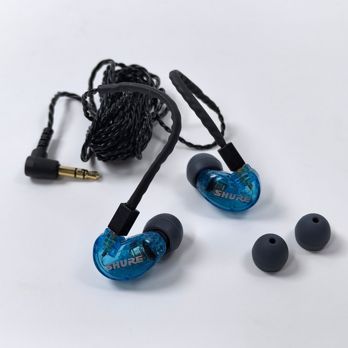 Shure SE215 In-Ear Wired Earphones Headphones Earbuds Sound