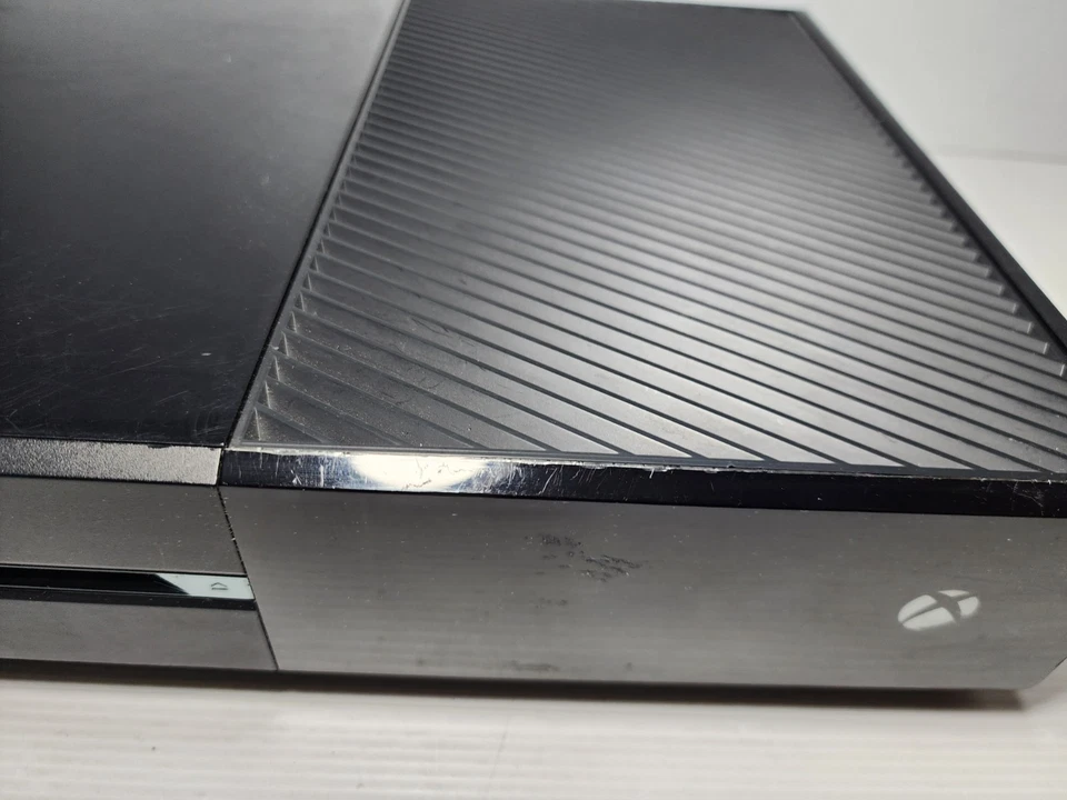 Microsoft Xbox One - PARTS / REPAIR Model 1540 500GB No Power On - READ - image 3 of 4