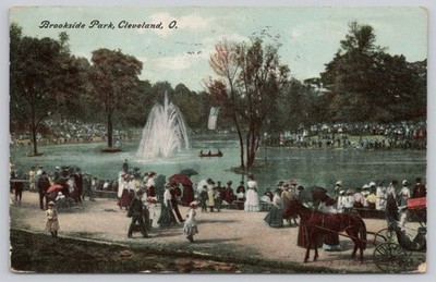 Postcard Ohio Cleveland Brookside Park Crowd Around Fountain Lake c1908 68S