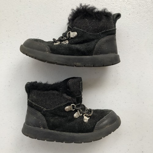 Ugg Niños Pequeños EE. UU. Talla 7 EU 23.5 Obie Impermeable Negro Botas de Senderismo Piel con Cremallera