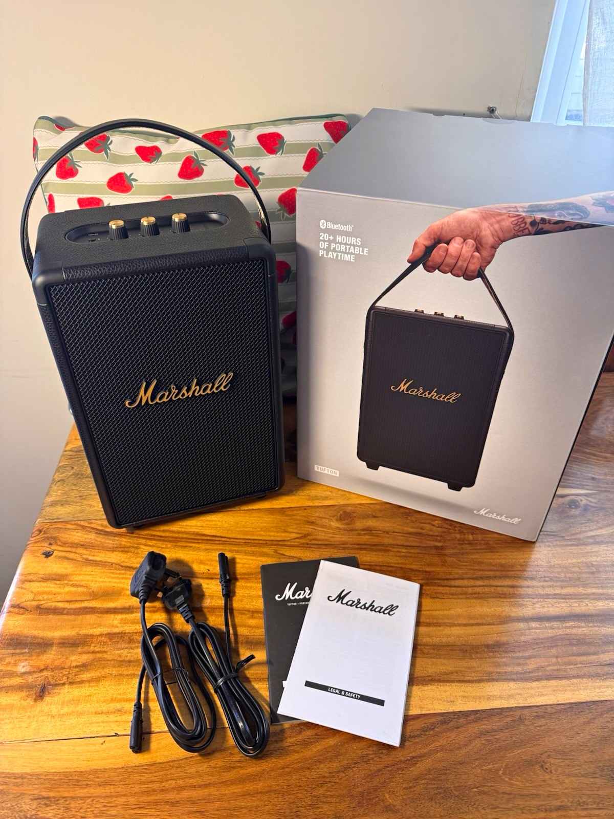Marshall Tufton Portable Bluetooth Speaker Black/Gold