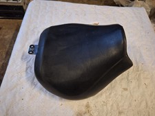 SELLE AVANT PILOTE SUZUKI 800 INTRUDER M800 2005