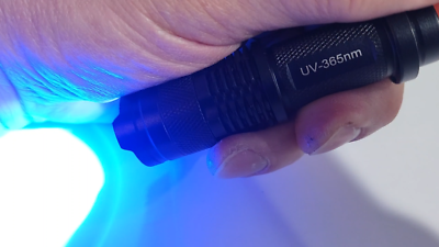 black light flashlight for uranium glass TrixHub 365nm Flashlight, UV Rechargeable with LCD Display, Powerful Ultraviolet Lights Pet Urine Detection, Resin Curing, Rockhounding, Scorpion, Glass, A/CLeak : Tools & Home Improvement And as is well ULTRAFIRE UV Flashlight 365nm Black