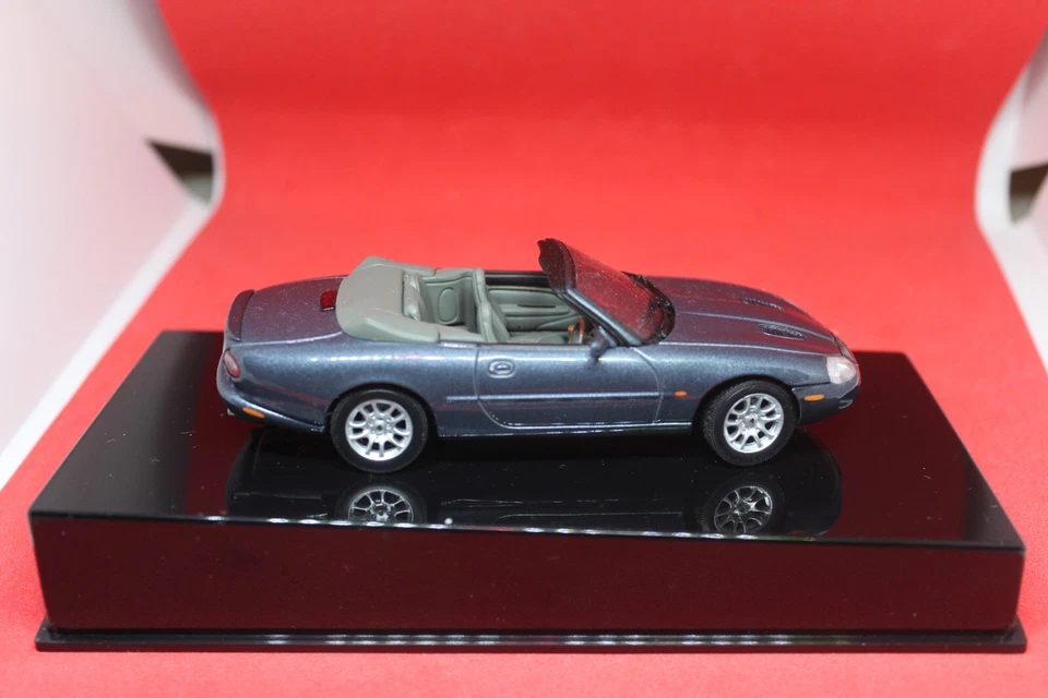 1/43 Jaguar XKR Cabrio - AUTOART - Immagine 4 di 4