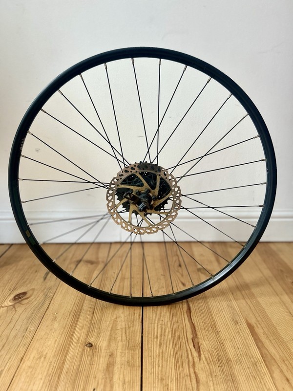 Carrera Mountain Bike Rear Wheel 27.5inch with 8-Speed Cassette