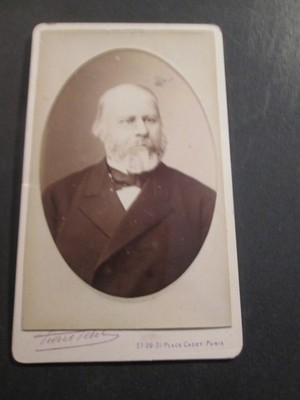 Photo CDV man with a beard medallion cluche Petit Paris