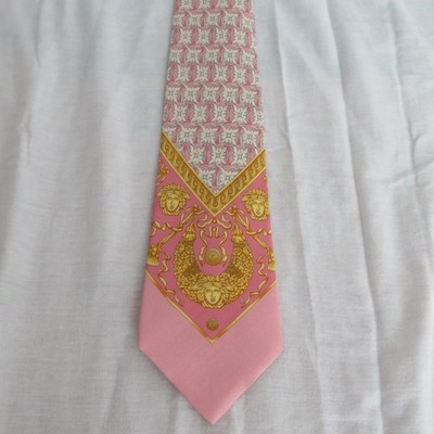 GIANNI VERSACE silk tie Medusa Baroque print Fabulous Shades of Pink, White Gold