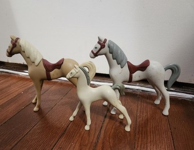 Little Tikes 1992 Horse Family with Tan Horse, Grey Horse & Grey Foal