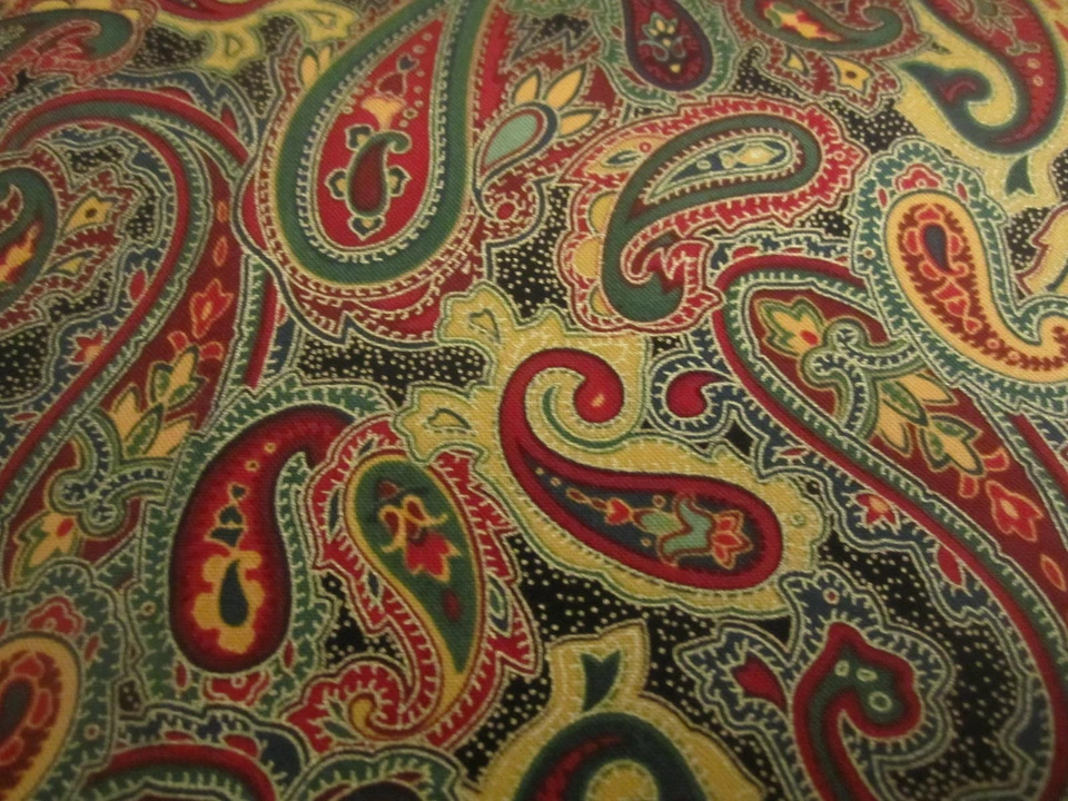 HOLIDAY PAISLEY 金属色 100% 棉织物 永恒宝藏 24 英寸 X 44 — 第 4/4 张图片