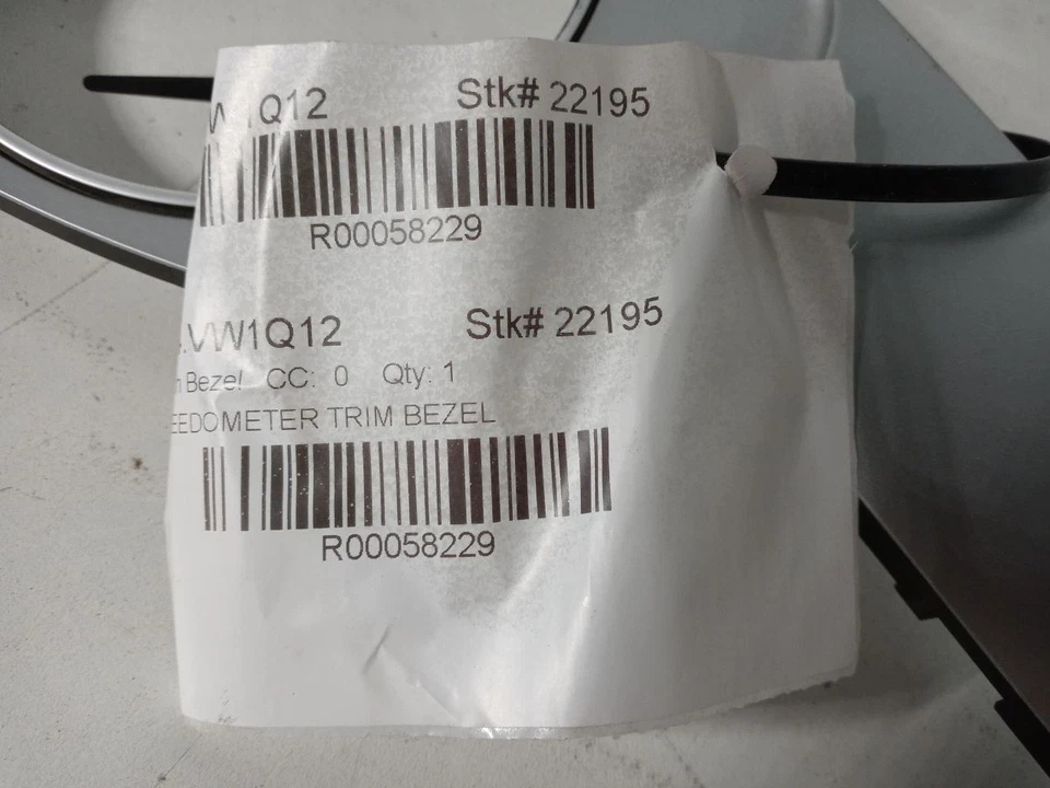 2012 大众 CC 运动仪器量规装饰边框原始设备制造商二手测试 3AB858366D — 第 4/4 张图片