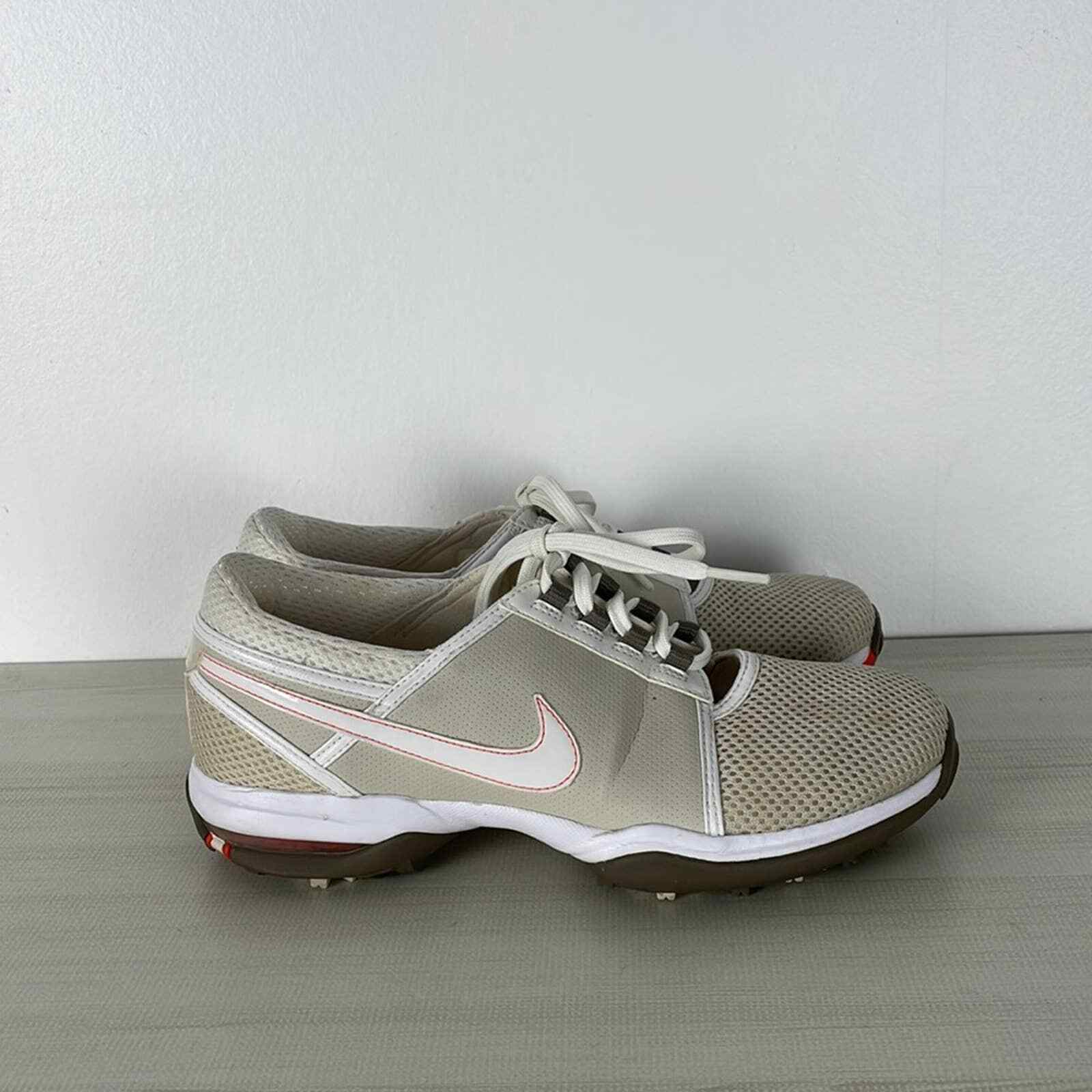 NIKE AIR Women's TAC Traction at Contact lace up Gol… Gem