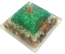 Labradorite Green Aventurine & Malachite Orgone Pyramid Reiki Crystal EMF Energy
