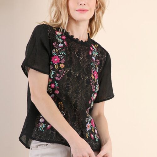 Floral Embroidered Top Womens Size Medium Black Shirt Short Sleeves