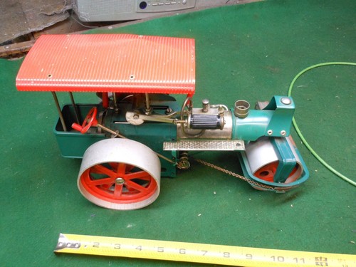 OLD SMOKEY STEAM ENGINE ROLLER TRACTOR-MADE IN WEST GERMANY - Picture 5 of 12