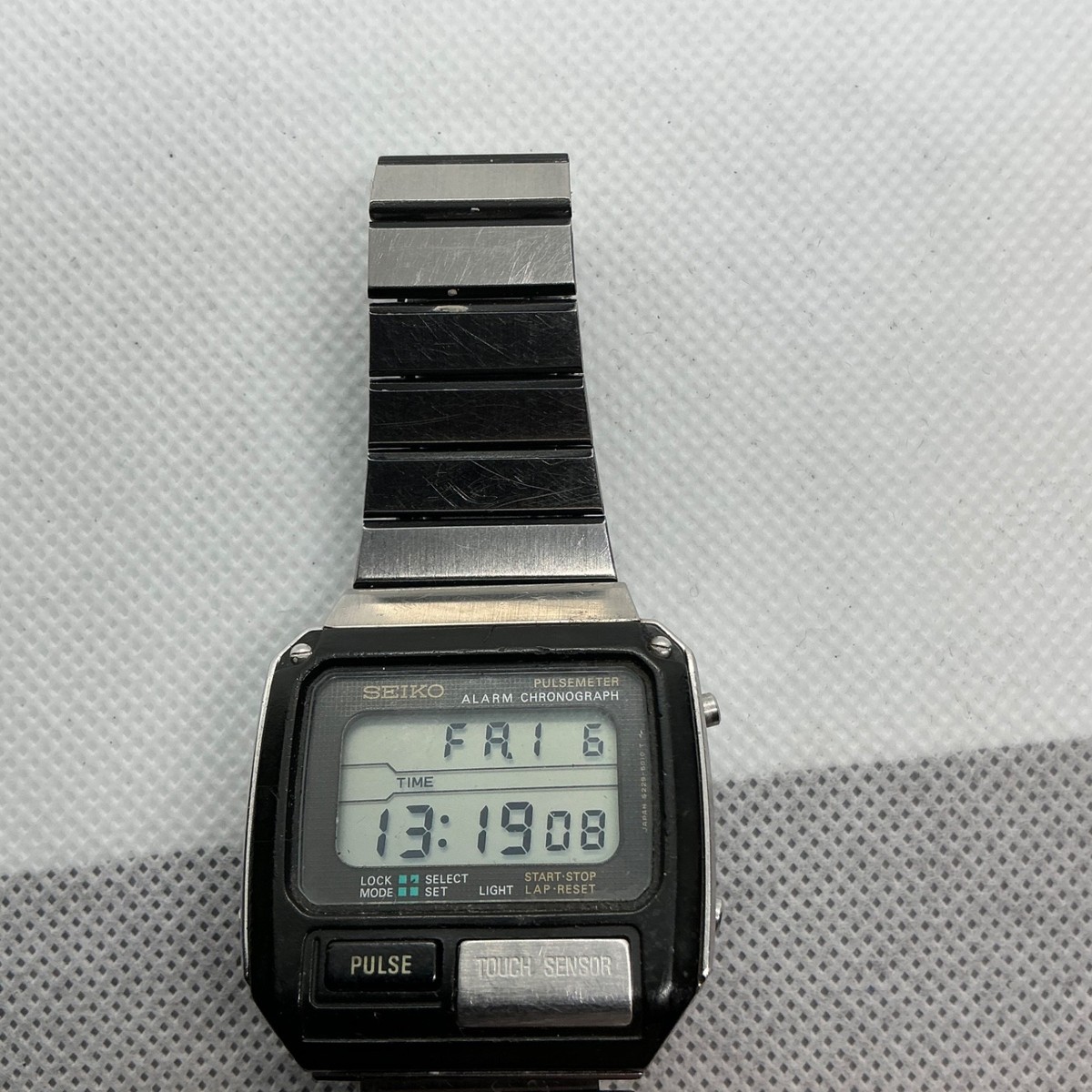 Vintage 1982 Seiko Pulsemeter Digital LCD Mens Watch Alarm