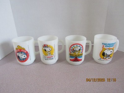 1980 SNOOPY FOR PRESIDENT - SET OF 4 - ANCHOR HOCKING - MILK GLASS CUPS