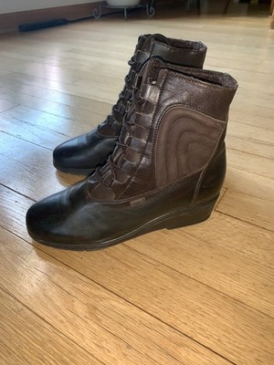 Women Lace Up SympaTex Leather Salamander Leather Boots US 7.5