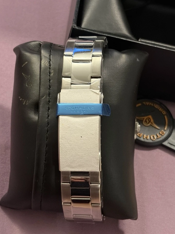 Stührling Original Diver Watch Red Bezel 200M Steel Bracelet – Full Kit New - Image 4 of 4