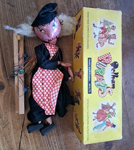 Vintage Pelham #6123 "Witch" Handmade Wooden Puppet W/Box England