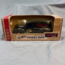 1951 GMC PANEL VAN DELIVERY CAR 1/25 ERTL NIB DIECAST BANK W/KEY DIST. 1995