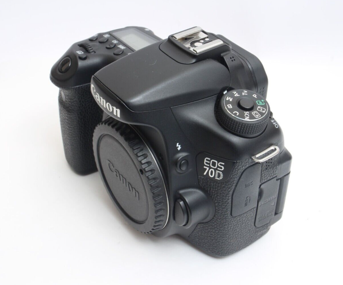 Canon EOS 70D 20.2MP Digital SLR Camera (Kit w/ EF-S 17-85mm F:4  