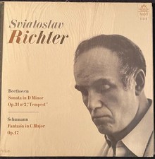 Vintage LP: Virtuoso pianist Sviatoslav Richter plays Beethoven and Schumann